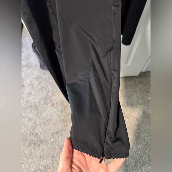 SKIMS Glam Pants - Picture 3 of 5